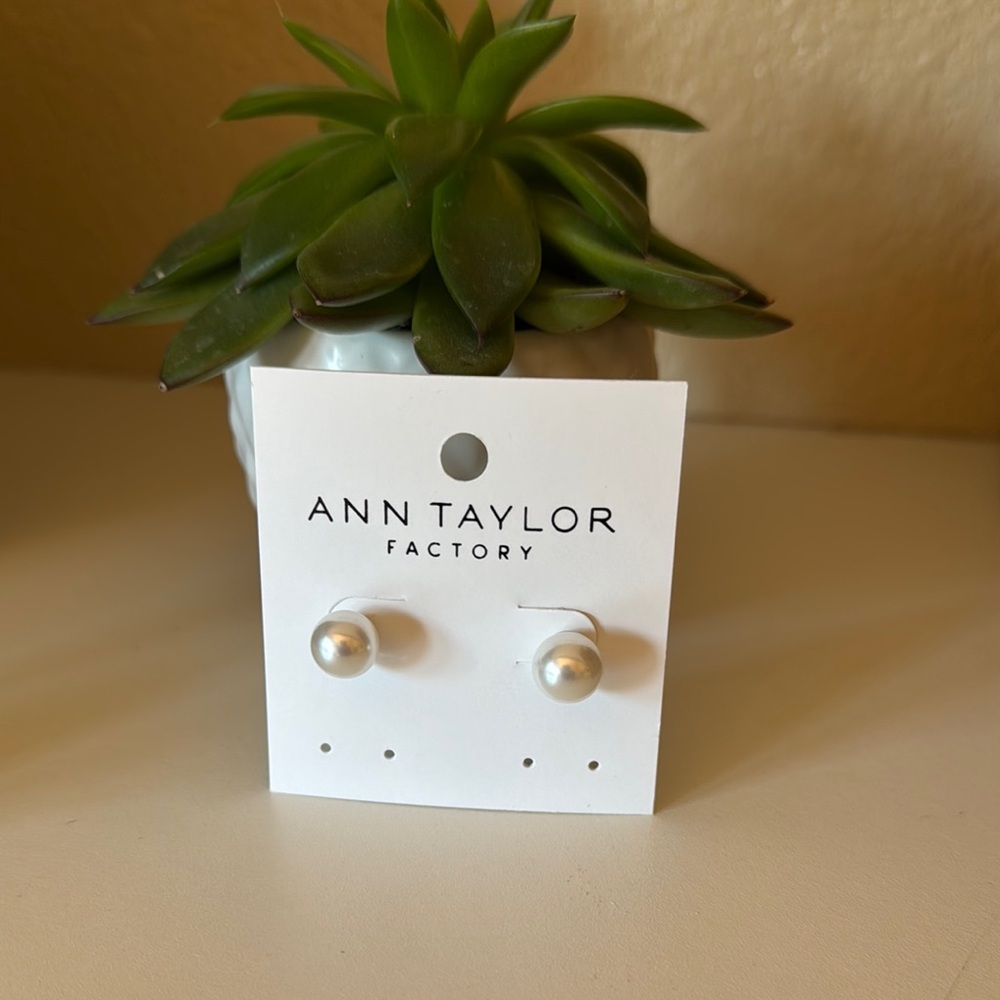 Ann Taylor Pearl Stud Earrings